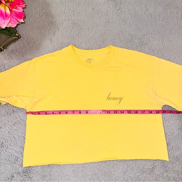 Brandy Melville Boxy crop top “Honey” - Picture 13 of 17